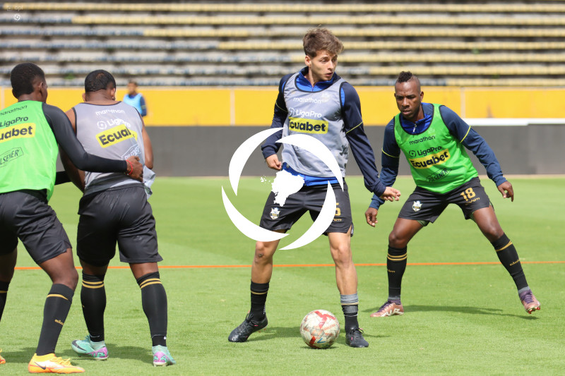 FBL-LIGA-PRO-ECUABET-SERIEB-CUNIBURO-VARGAS-TORRES