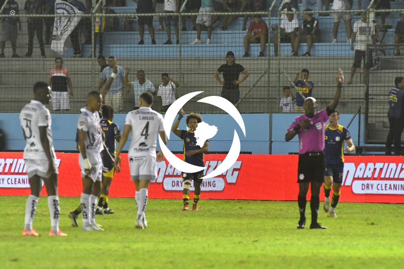 FBL-LIGAPRO-DELFIN-MUSHUC RUNA