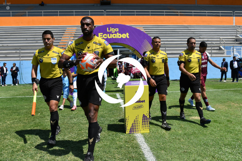 FBL-LIGA ECUABET-MANTA-MACARA