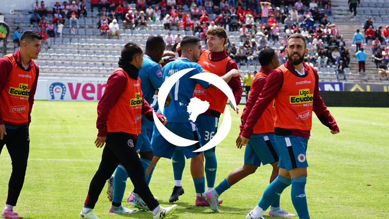 FBL LIGA ECUABET TECNICO VINO TINTO