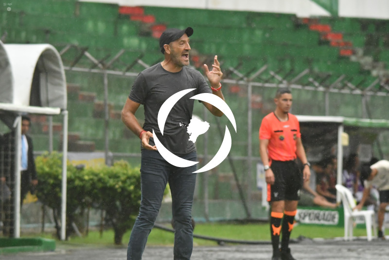 FBL-LIGAPRO-DELFIN-MUSHUC RUNA