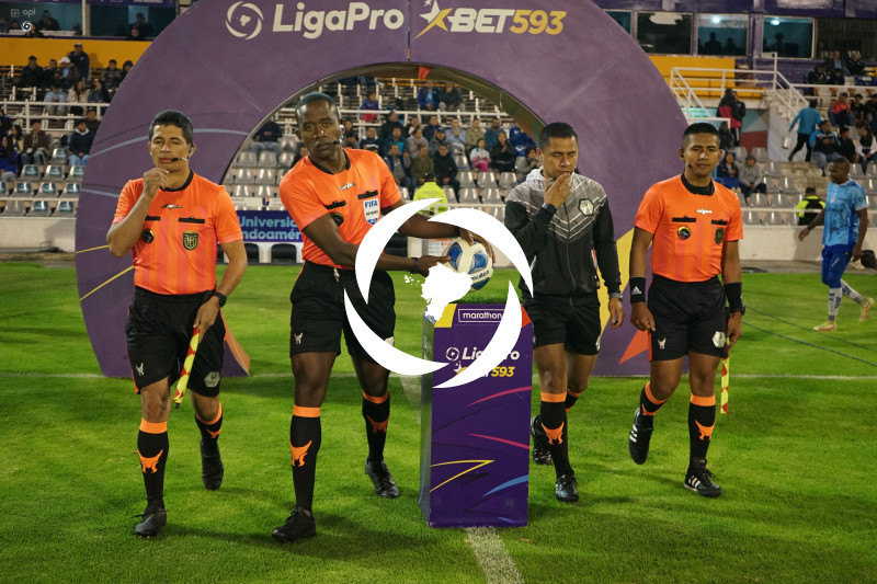 FBL-LIGA-PRO-BET593-SERIE-B-MACARA-VARGAS-TORRES-