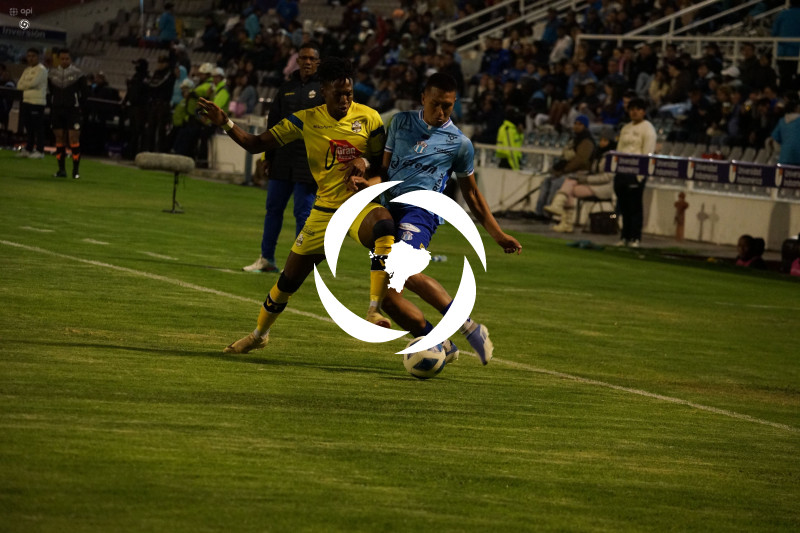 FBL-LIGA-PRO-BET593-SERIE-B-MACARA-VARGAS-TORRES-