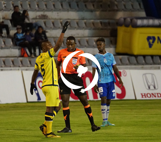 FBL-LIGA-PRO-BET593-SERIE-B-MACARA-VARGAS-TORRES-
