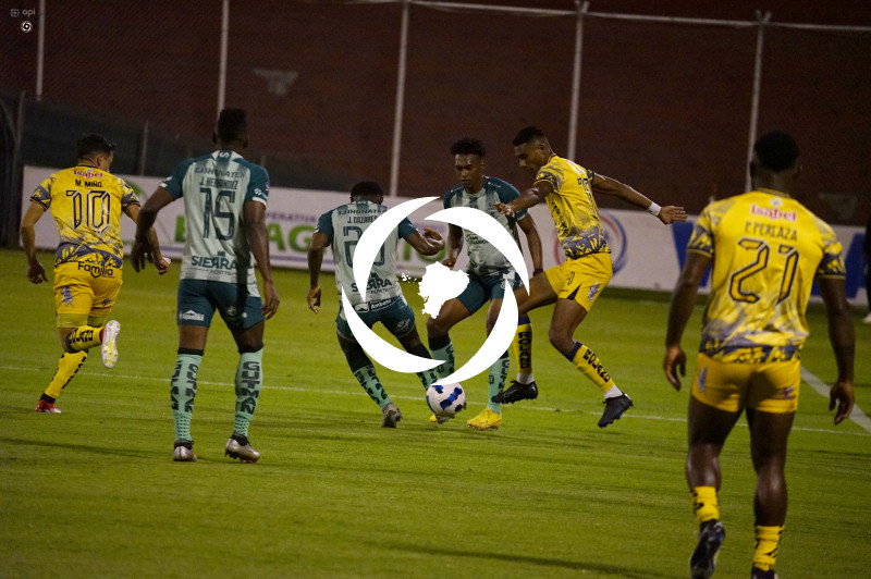 FBL LIGA PRO ECUABET TECNICO DELFIN