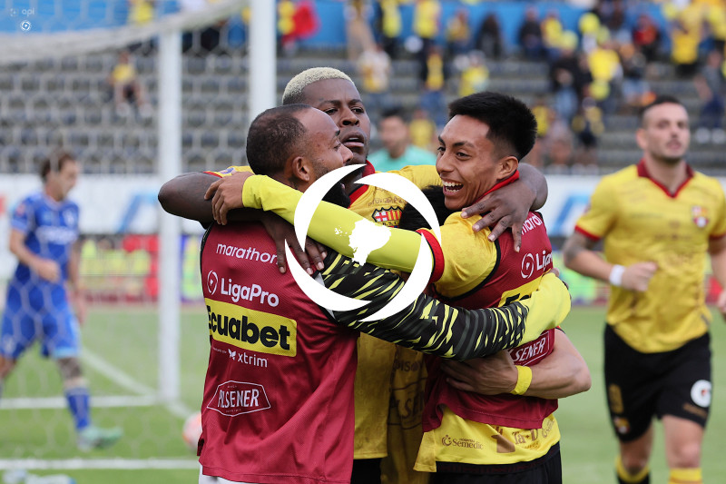 FBL LIGA PRO U CATOLICA VS BARCELONA