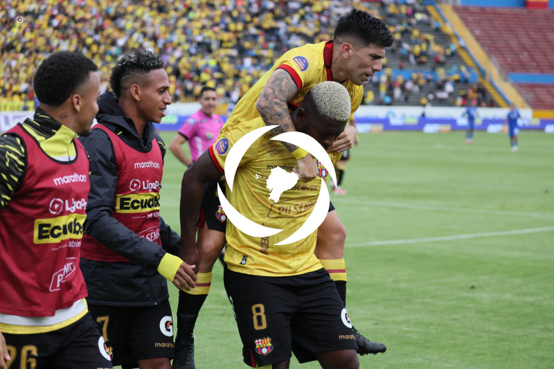 FBL LIGA PRO U CATOLICA VS BARCELONA