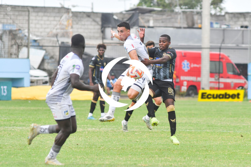 FBL-LIGAPRO-DELFIN-MANTA
