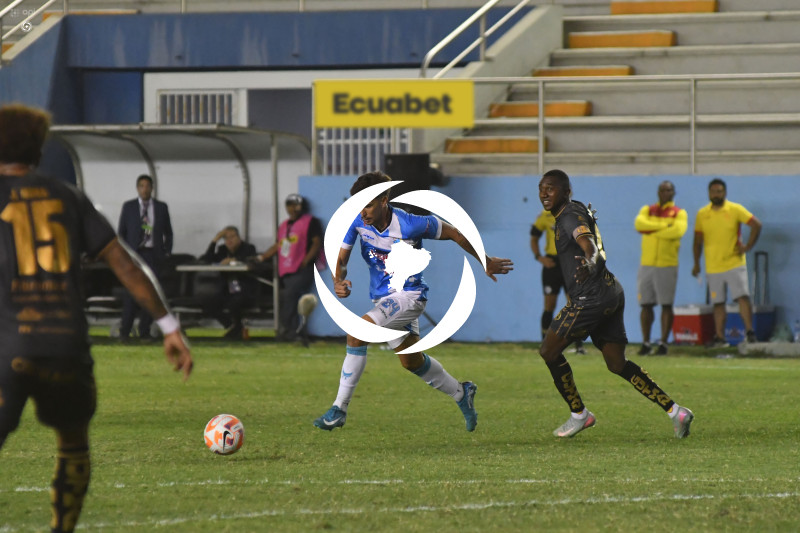 FBL-LIGA ECUABET-MANTA-AUCAS